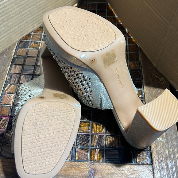 Alex Marie clog mules open toe gold shoes - Picture 4 of 7